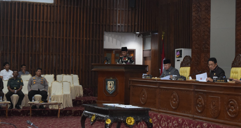Kami meminta kepada gubernur pemerintah daerah agar Pancasila itu divisualkan, juga di belanja anggaran. 
