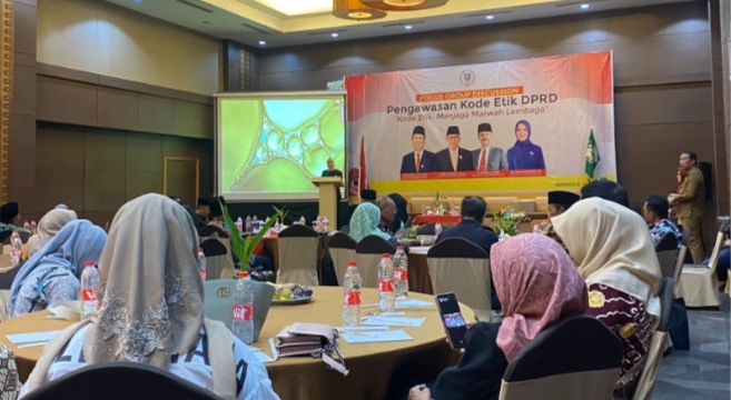 citra terbesar bagi DPRD ada pada Badan Kehormatan Dewan. Hal tersebut, kata Bacaleg DPR RI itu, bagaimana posisi BK tersebut lebih kuat dipercaya oleh publik (Masyarakat