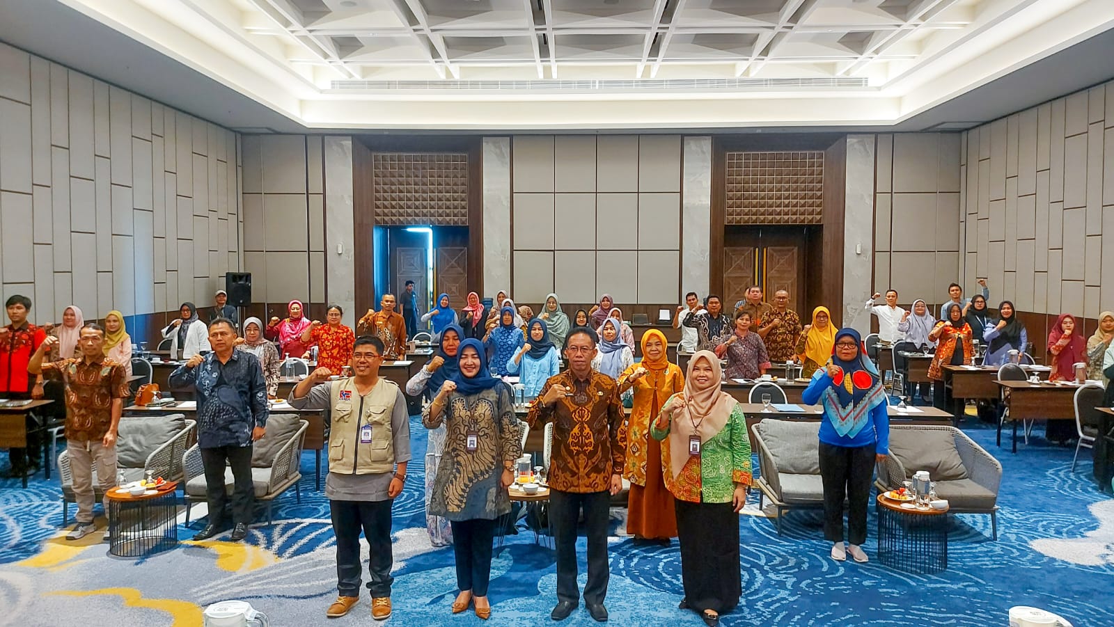 Melalui sosialisasi ini dan pembinaan yang digelar oleh Kantor Bahasa Provinsi Bengkulu ini, tambahnya, diharapkan dapat meningkatkan kesadaran dan pemahaman tentang pentingnya penguasaan bahasa negara di ruang publik.