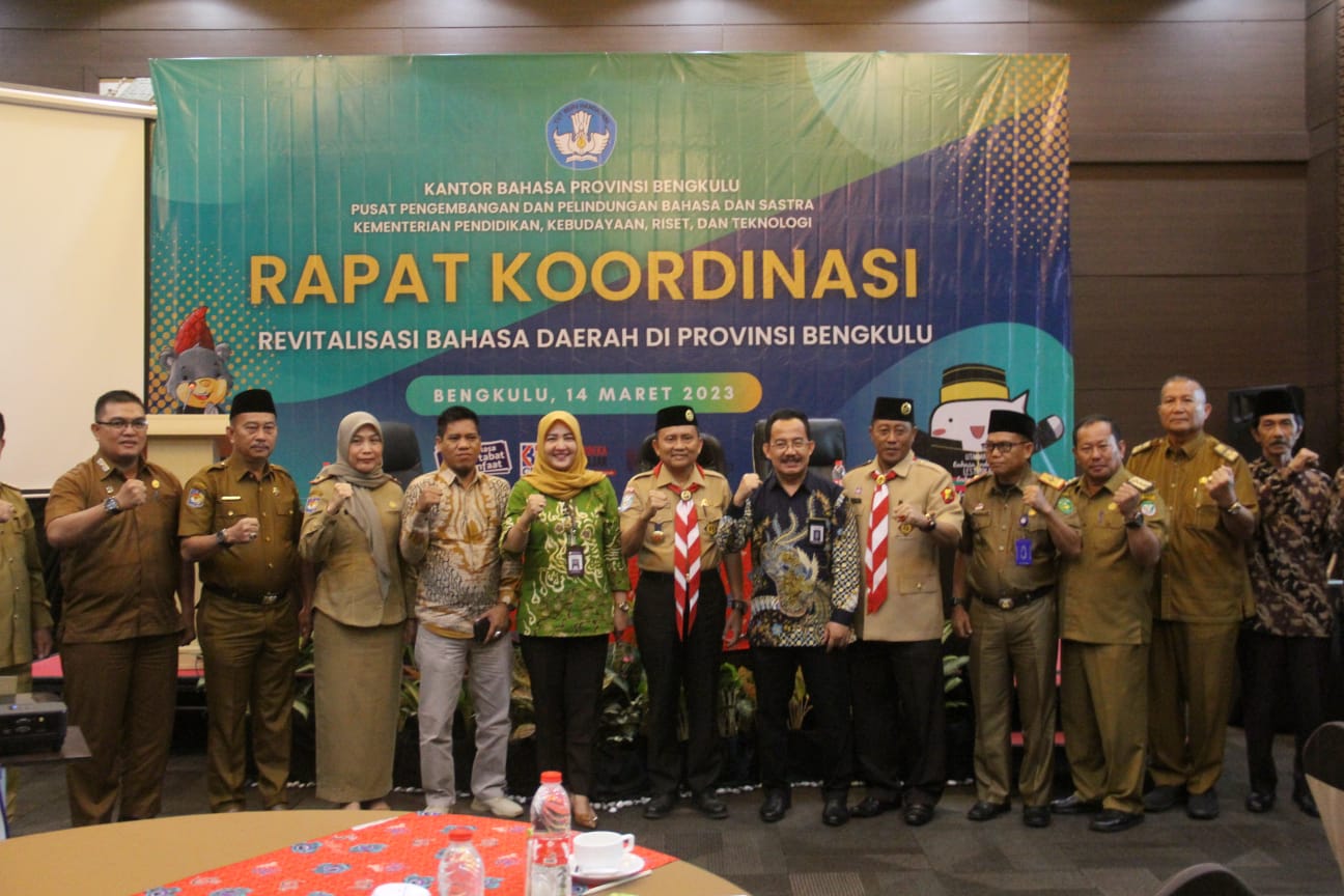 Sekretaris Daerah Provinsi Bengkulu Hamka Sabri dalam kesempatan ini memberikan apresiasi kepada lembaga bahasa yang melakukan revitalisasi bahasa daerah di Provinsi Bengkulu.  "Indonesia k