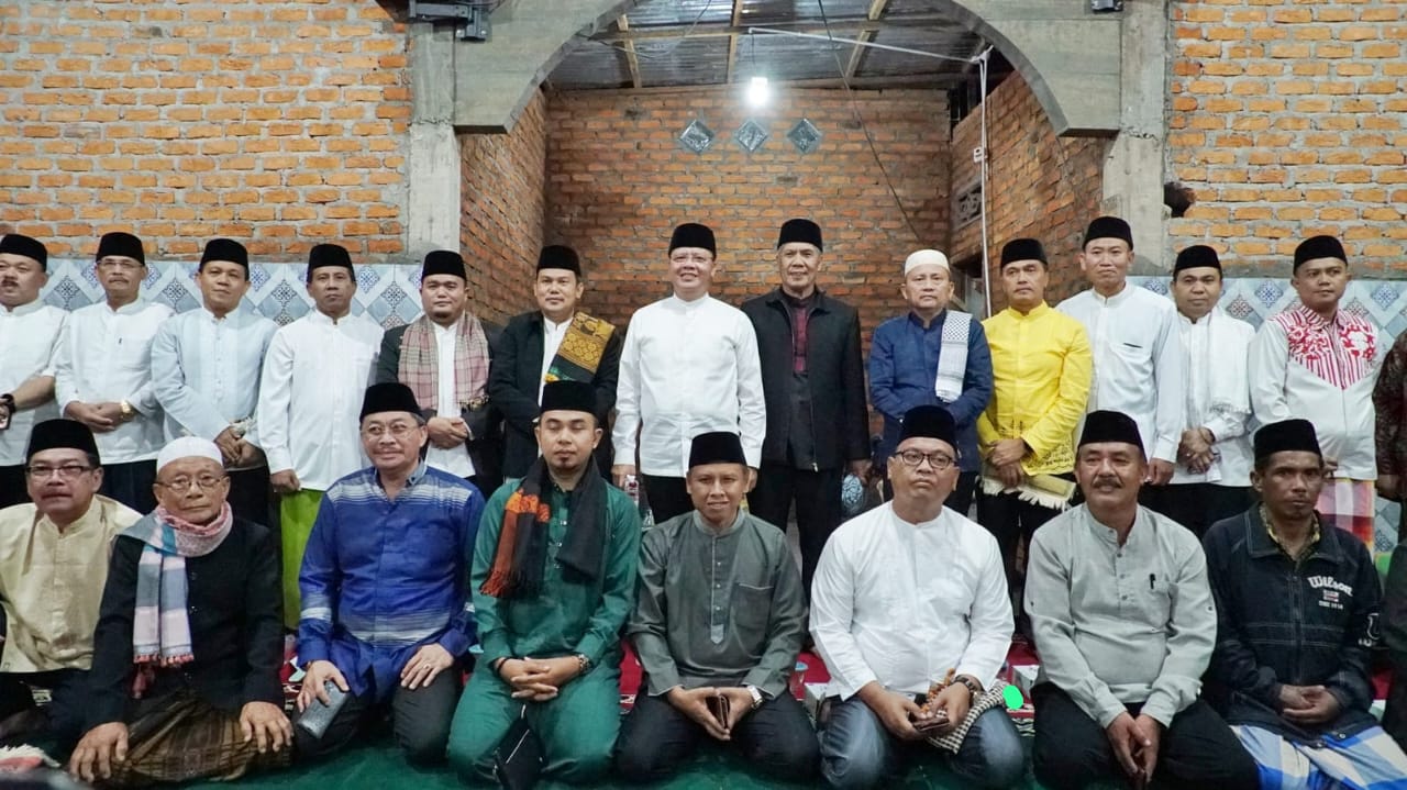 pembangunan secara bertahap pasti mendapat perhatian dari pemerintah begitupun rumah ibadah lainnya," terang Gubernur Rohidin.