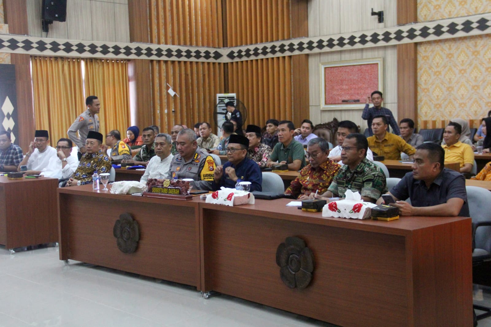Direncanakan pak Wakil Presiden akan melakukan kunjungan kerja ke Provinsi Bengkulu, hari ini baru rapat awal dari sekretariat Wapres memberitahukan kepada Pemprov bahwa Wakil Presiden akan melakukan kunjungan kerja ke Bengkulu