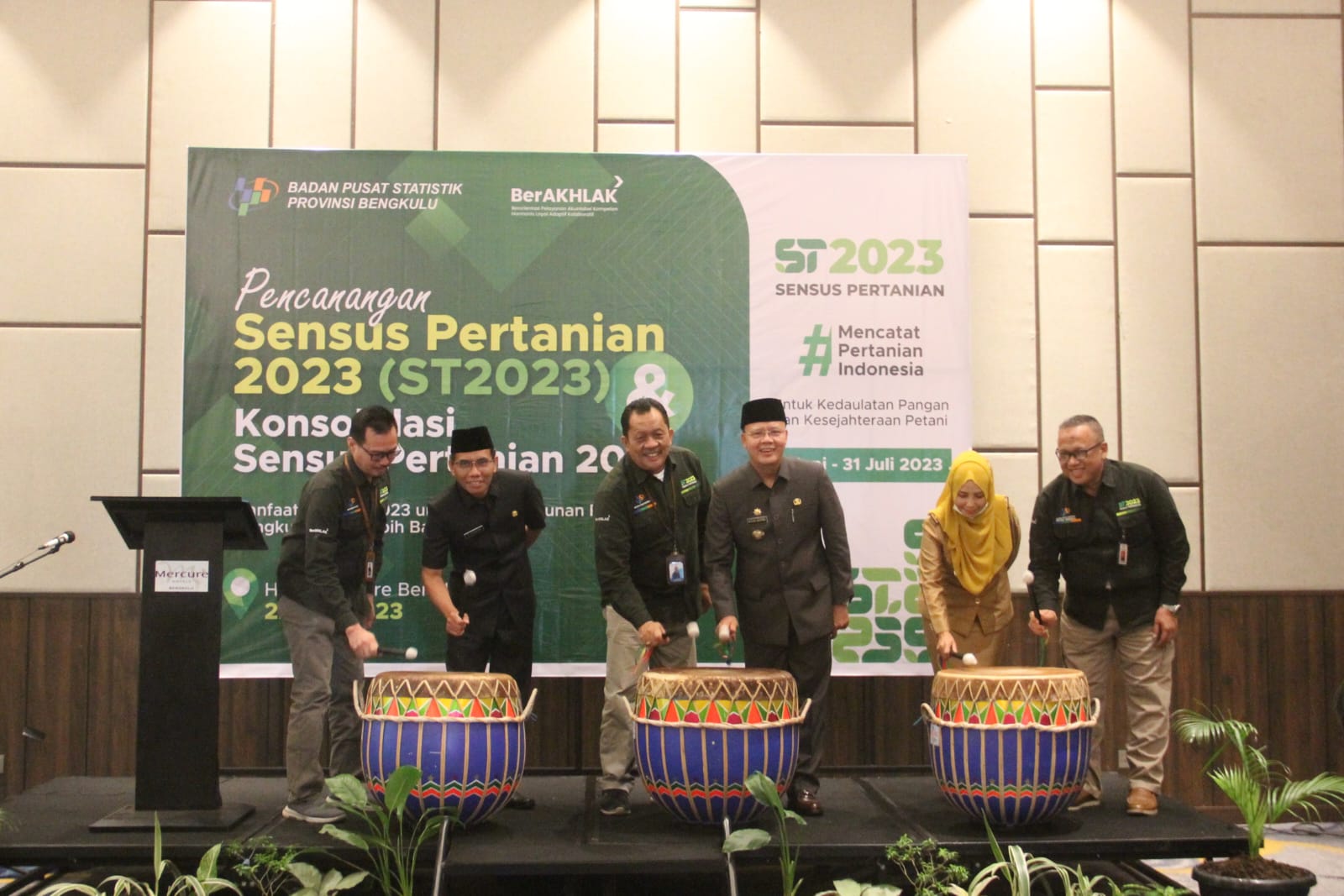 Gubernur Rohidin di era sekarang kebutuhan akan hasil komoditas pertanian yang berkualitas, dengan nilai gizi baik itu justrul sangat menjanjikan.